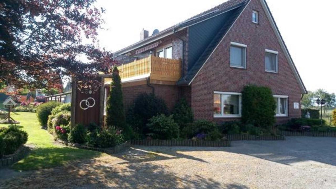 Ferienhaus Deichblick Apartment Dornum Exterior photo
